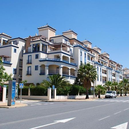 Marina II Apartment Уелва Екстериор снимка