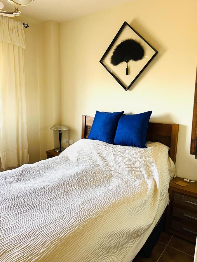 Marina II Apartment Уелва Екстериор снимка