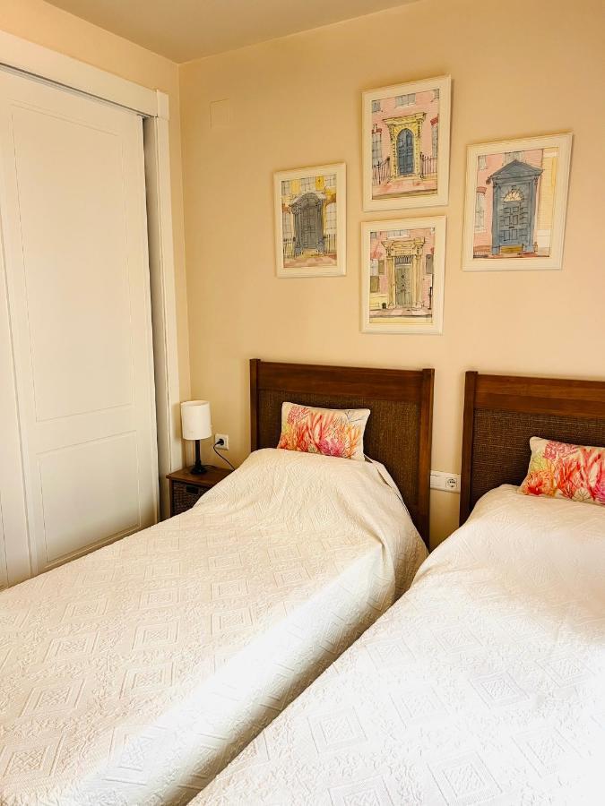 Marina II Apartment Уелва Екстериор снимка