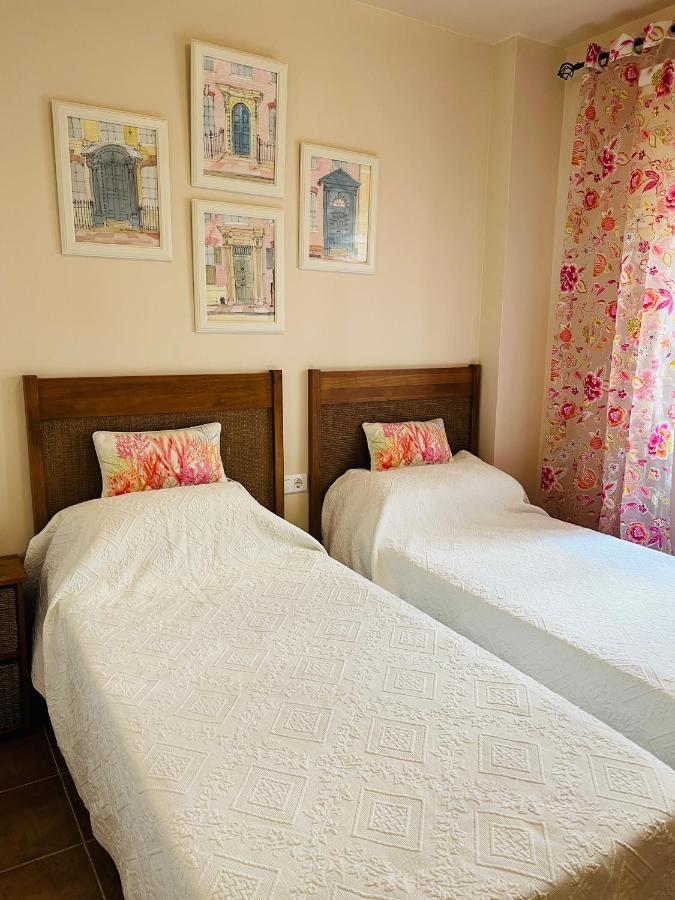 Marina II Apartment Уелва Екстериор снимка