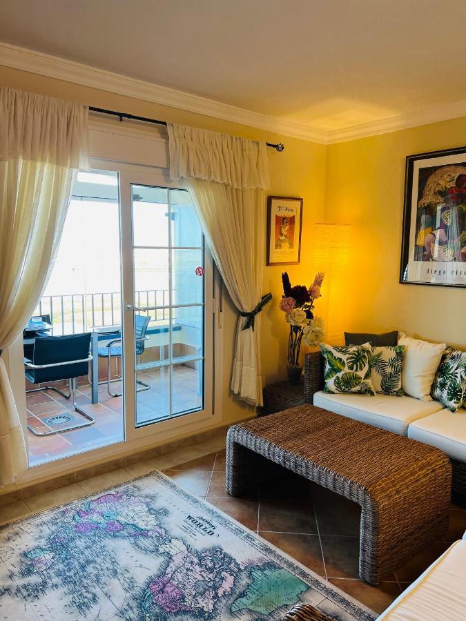 Marina II Apartment Уелва Екстериор снимка